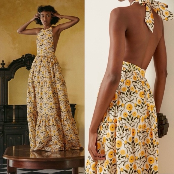 a maxi dress Maxi Dress With Pockets - Black